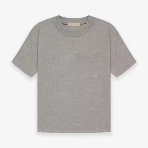 T-shirt da uomo essenziale 1.1T di tendenza, modello 1977 Fear of T-Shirt, in 100% cotone, oversize, lavorato a maglia, con logo stampato a flocking - Product Image 3