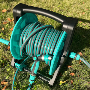 Chariot pour enrouleur de tuyau d'arrosage tout temps - Résistant aux intempéries, manivelle facile, stockage de tuyau de 20 m pour une utilisation toute l'année - Product Image 3