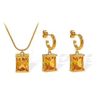Conjunto de Joyería de Estilo Europeo Americano con Diseño de Lámpara de Aceite, Collar y Pendientes de Acero Inoxidable para Mujer - Product Image 5