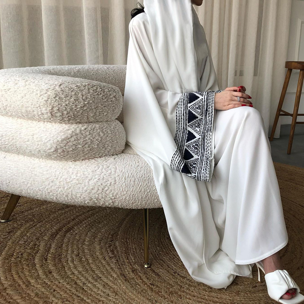 keffiyeh maxi dress Palestinian Keffiyeh Dress: Women's Long Sleeve Cultural Fashion