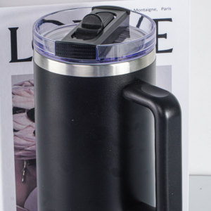 Gobelet de voiture de style <span class=keywords><strong>messi</strong></span> 2025 gobelet 40 oz avec poignée et paille 100% gobelet isolé étanche avec couvercle rabattable tasse en acier inoxydable - Product Image 3