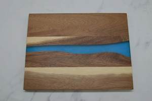 Planche à fromage et à charcuterie rectangulaire en bois d'acacia vert et résine époxy, écologique, 1,3 cm d'épaisseur, livraison gratuite aux États-Unis - Product Image 2