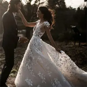 2023 New Pure white Lace Dress Deep V Wedding Dress Swing Skirt Evening dress