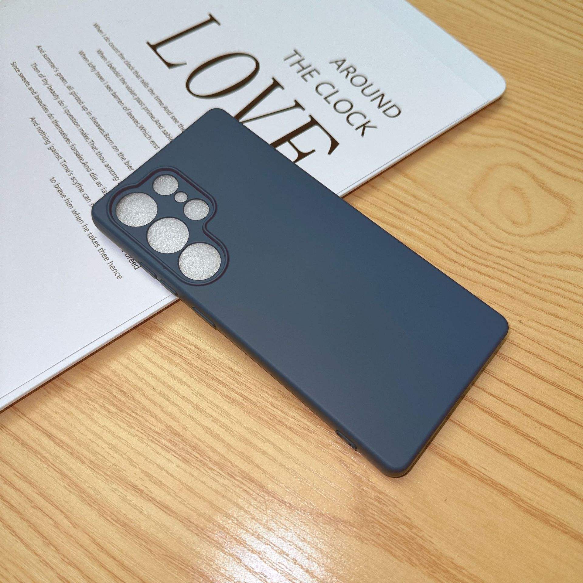 สีน้ำเงิน