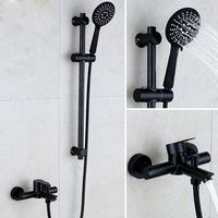 Vente en gros Ensemble de rails de douche à main en acier inoxydable noir Robinet mitigeur de salle de bain à jet de pluie doux Céramique Prix bon marché pour appartement