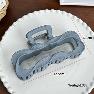 Pince à cheveux carrée de 12,5 cm style coréen, couleur bonbon, mate, antidérapante, à griffes de requin, accessoires de mode pour femmes - Product Image 3