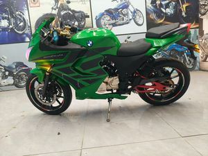 Motocyclettes d'occasion, copie de la BMW Aurora 250cc, entièrement équipée avec des spécifications de pointe, moteur haute performance, état d'origine, moto sportive - Product Image 5