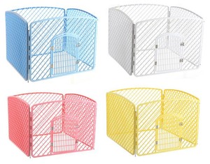 <span class=keywords><strong>Barrière</strong></span> <span class=keywords><strong>pour</strong></span> animaux de compagnie en plastique à assembler librement avec fermeture à poussoir, respirante et écologique <span class=keywords><strong>pour</strong></span> une utilisation en intérieur <span class=keywords><strong>pour</strong></span> les chiens de petite/moyenne taille - Product Image 1