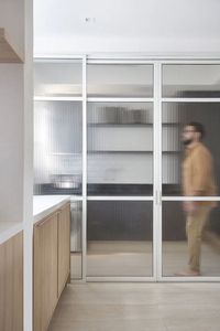 <span class=keywords><strong>Puertas</strong></span> Francesas <span class=keywords><strong>de</strong></span> Acero con Doble Vidrio y Marco Estrecho <span class=keywords><strong>Blanco</strong></span>, Diseño <span class=keywords><strong>de</strong></span> Rejillas, con Bisagras Negras para Casas - Product Image 2