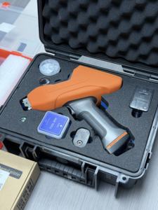 Espectrómetro LIBS de mano para aluminio | Analizador de espectroscopia de ruptura inducida por láser portátil para pruebas de aleación - Product Image 3