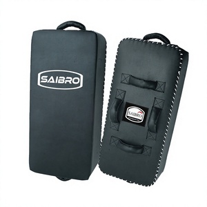 Escudo de Artes Marciales Saibro, Almohadilla de Entrenamiento de Cuero PU con Agarraderas, Rojo y Negro, para Adultos - Product Image 2