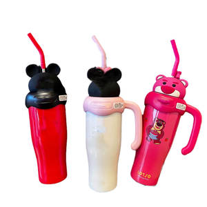 <span class=keywords><strong>Taza</strong></span> de Gran Capacidad de 800ml con Pajita para Niña, Vaso Térmico Portátil a Prueba de Fugas con Lindo Diseño de Ratón, Oso <span class=keywords><strong>y</strong></span> Fresa, Vaso de Dibujos Animados para Bebidas Frías - Product Image 1