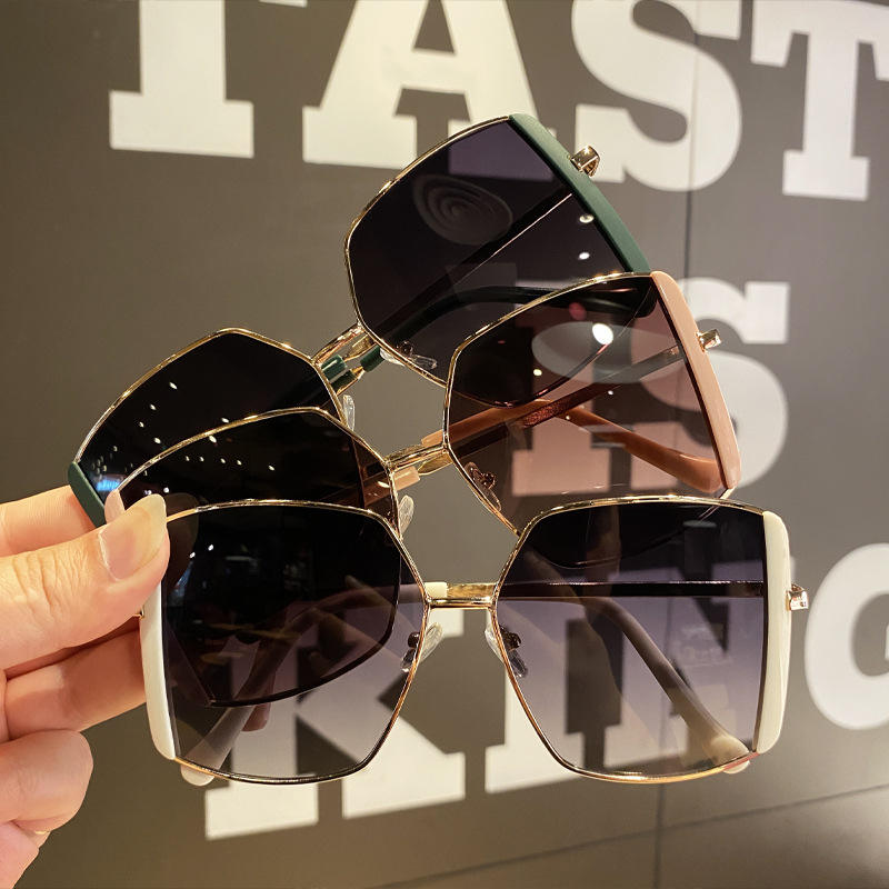 ตามที่แสดง