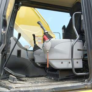 Prix d'usine – Excavatrice sur chenilles hydraulique Komatsu PC360 d'occasion, modèle 2020, capacité de godet de 1,6 m³, poids opérationnel de 33 000 kg, pompe - Product Image 2