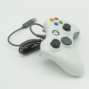 จอยเกม <span class=keywords><strong>PC</strong></span> แบบมีสาย <span class=keywords><strong>USB</strong></span> ลักษณะ Xbox360พร้อมจอยสติ๊กแบบสั่นสะเทือนคู่เข้ากันได้กับ Xbox360 - Product Image 1