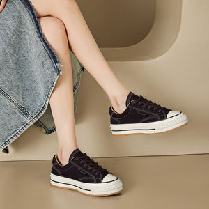 Женские кроссовки на плоской подошве - Product Image 5