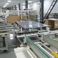 Ligne de production entièrement automatique de panneaux solaires avec chargement et déchargement robotisés et tests finaux