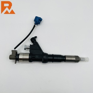 Common Rail Fuel Injector 295050-1590 23670-E0590 Replacement For P11C Diesel Engine - Product Image 1