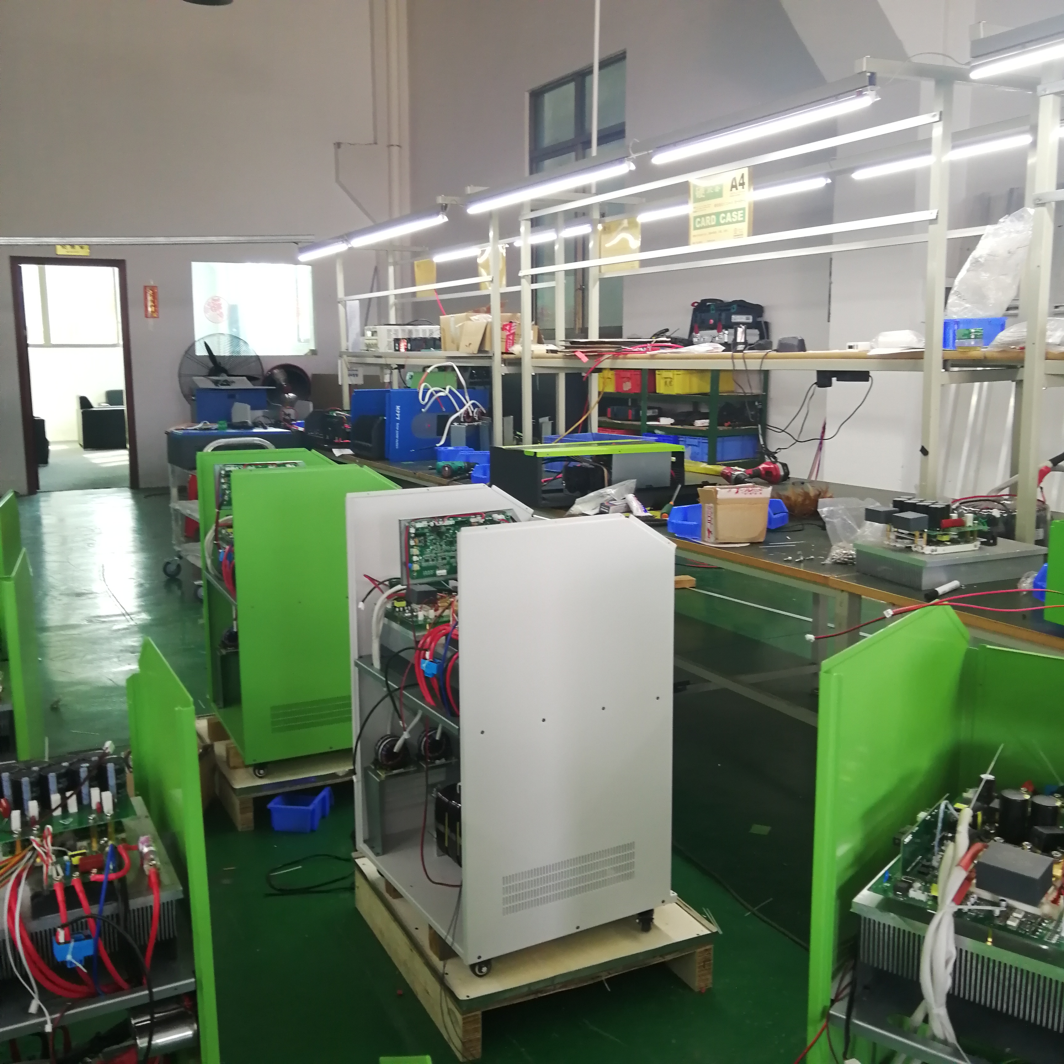 6KW 8KW 10KW China solar panel inverter battery charger 96V 220V 50HZ 110V 60HZ