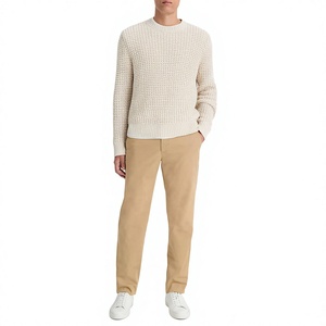 Suéter 100% Cachemira para Hombre, Estilo Old Money, Textura Waffle, Cuello Redondo, Color Blanco, Tejido Premium de Alta Calidad - Product Image 3