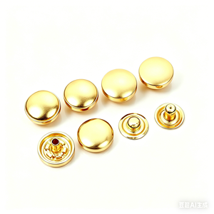 Boutons-pression métalliques personnalisés en alliage de zinc plaqué à chaud avec logo, pour vêtements, avec attaches en 4 parties - Product Image 4