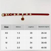 Luxuriöses Echtes Leder-Hundehalsband mit Nieten-Medaillon Personalisiertes Haustier-Halsband mit Glitzer-Pfoten-Charm für Kleine und Mittelgroße Hunde