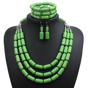 Conjunto <span class=keywords><strong>de</strong></span> Collar y Pulsera <span class=keywords><strong>de</strong></span> Cuentas Nigerianas al por Mayor, Conjunto <span class=keywords><strong>de</strong></span> Collar Africano Indio <span class=keywords><strong>de</strong></span> Cuentas <span class=keywords><strong>de</strong></span> Coral Tradicionales para Mujer para Boda - Product Image 3