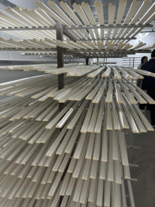 Moulure moderne en PU pour la décoration intérieure PVC Intérieur et extérieur Villa Design Style simple pour une vie en plein air élégante - Product Image 5