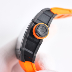 Montre Tendance 2026 Modèle Orange en Fibre de Carbone avec Mouvement Tourbillon Intégré, Ultra Légère 50g, Universelle pour Hommes et Femmes - Product Image 3