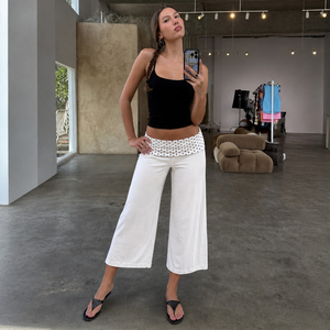Pantalones Cortos de Pierna Recta con Cintura Elástica y Estampado de Puntos, Estilo Urbano Y2K, Moda Única para Chicas Modernas - Product Image 1