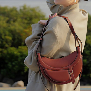 Sac à bandoulière élégant <span class=keywords><strong>pour</strong></span> femmes, nouveau style rétro, sac à main de luxe de style designer, sac messager demi-lune <span class=keywords><strong>pour</strong></span> le shopping et le quotidien - Product Image 3