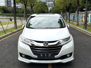Honda Odyssey 2.4L CVT 7 places MPV 2015 Voitures d'occasion Voitures de seconde main Voiture pas chère pour l'exportation - Product Image 2