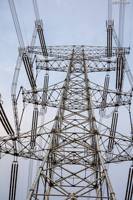 Bras de support en treillis d'acier pour tour de télécommunication, pour ligne de transmission aérienne, galvanisé à chaud, tension nominale 110 kV, durée de vie 30 ans