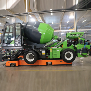 Made <span class=keywords><strong>in</strong></span> <span class=keywords><strong>China</strong></span> Bau mischer Betonpumpen wagen Selbst laden der Zement mischer Anhänger Betonmischer Tankwagen - Product Image 3