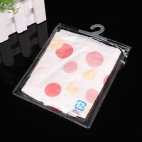Sac crochet pour vêtements personnalisé en pvc sac cintre suspendu à pression transparent emballage de présentation de sous-vêtements de supermarché en pvc