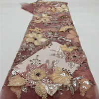 Tissu brodé de fleurs en relief 3D avec perles AO.YI. pour robes de mariée et robes de soirée - Robes de mariée et tenues de soirée