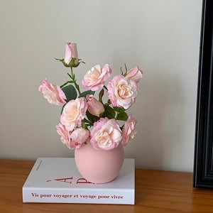 Arrangement de fleurs artificielles en soie, roses, vase rose, décoration moderne pour la maison, décoration de table, accessoires de mariage - Product Image 2