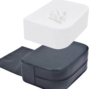 Chaise de barbier pour enfants avec coussin et siège rehausseur en cuir synthétique et acier inoxydable, design moderne pour salon - Product Image 4