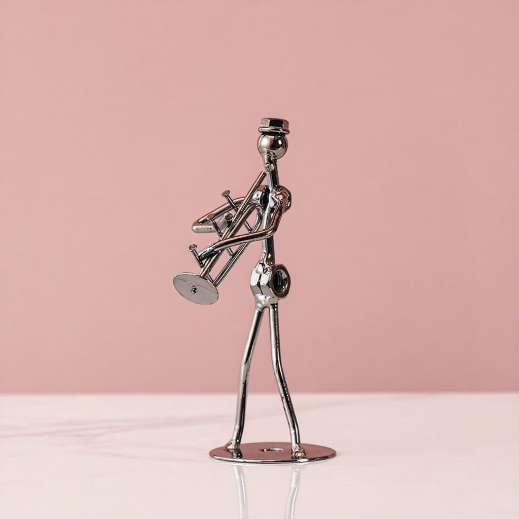 Small size-iron art figurine