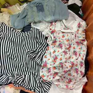 Vêtements d'<span class=keywords><strong>occasion</strong></span> pour femmes en gros : Blouses en coton usagées, vêtements de seconde main pour dames, vêtements usagés de Corée en balles - Product Image 5