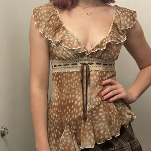 Camiseta de punto transpirable con estampado de ciervo Y2K para mujer, cuello en V, dobladillo con volantes, blusa de manga corta estilo Fairycore, fresca para el verano - Product Image 4