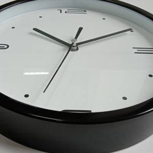 ساعة حائط كلاسيكية حديثة مستديرة مخصصة من البلاستيك ساعة كوارتز إبرة عرض التصميم التقليدي لغرفة المعيشة - Product Image 6