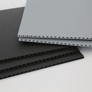 Trọng lượng nhẹ tấm nhựa vật liệu đen 10 mét <span class=keywords><strong>PP</strong></span> tổ ong Hội Đồng Quản Trị cho trường hợp chuyến bay - Product Image 1