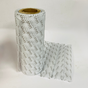 กระดาษห่อศิลปะสีขาวและดำแบบปรับแต่งได้กระดาษด้านในเคลือบลายรองเท้าและเสื้อผ้าที่เรามีให้ - Product Image 2