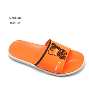 รองเท้าแตะแบบสวมสำหรับผู้ชาย MLXY OEM แบรนด์ตามสั่ง - Product Image 2