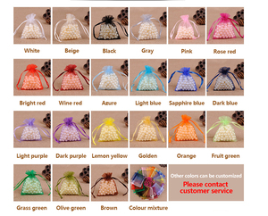 Sac de bijoux et de <span class=keywords><strong>parfum</strong></span> en <span class=keywords><strong>organza</strong></span> personnalisé en gros 22 options de couleur logo imprimé et recyclable pour les mariages et les pochettes de bonbons - Product Image 5