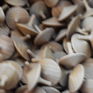 Gioco tradizionale per bambini trottola a forma di imbuto trottola in legno trottola in legno di faggio - Product Image 6