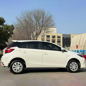 <span class=keywords><strong>Yaris</strong></span> L 2017 2018, <span class=keywords><strong>Blanco</strong></span>, Exterior, Usado, Compacto, Gasolina, Transmisión Automática, Neumáticos R15, Volante a la Izquierda, Exportación - Product Image 4