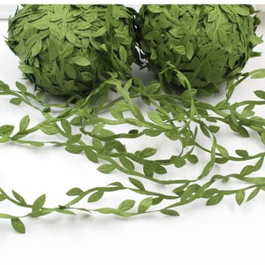 Guirnalda de Hojas de Sauce Artificiales Zelin, 100cm-200cm, Tela de Poliéster, Estilo Natural, Decoración Festiva - Product Image 1