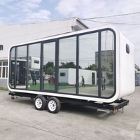 Maison mobile 20 pieds Cabine portable Apple Pod Conteneur en verre préfabriqué Petite maison sur roues